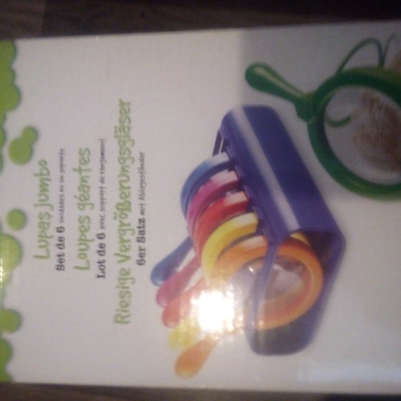 Jumbo Magnifiers